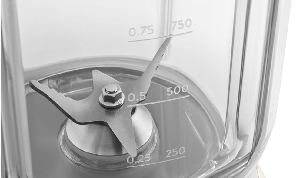 Blender kielichowy SMEG BLF03CREU Kremowy Trwałość i wygoda użytkowania Zespół ostrzy wykonano z odpornej stali nierdzewnej ułatwia czyszczenie bezpieczeństwo