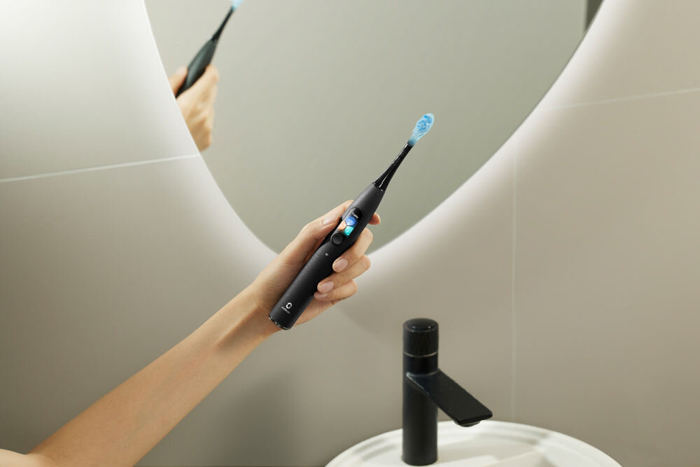 Szczoteczka soniczna OCLEAN X Ultra Czarny szczoteczka soniczna łączność wifi emitacja podpowiedzi głosowych przewodnictwo kostne wspomaganie sztucznej inteligencji zdrowie dziąseł