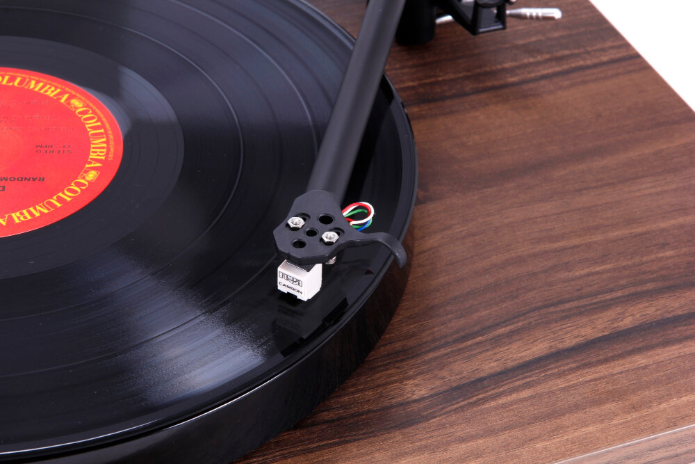 Gramofon REGA Planar 1 - Izolacja i chłodzenie