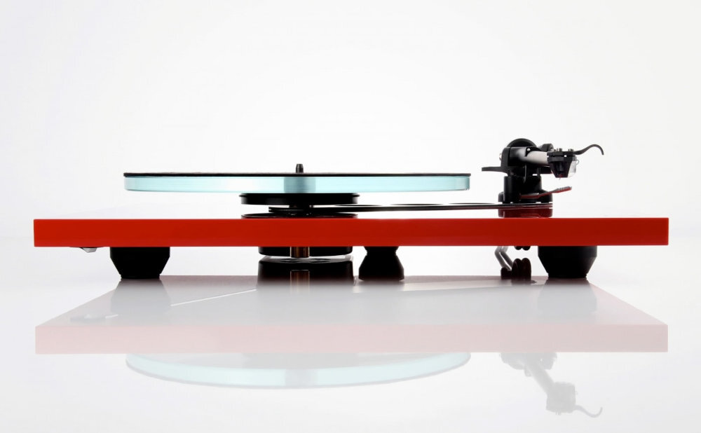 Gramofon REGA Planar 3 