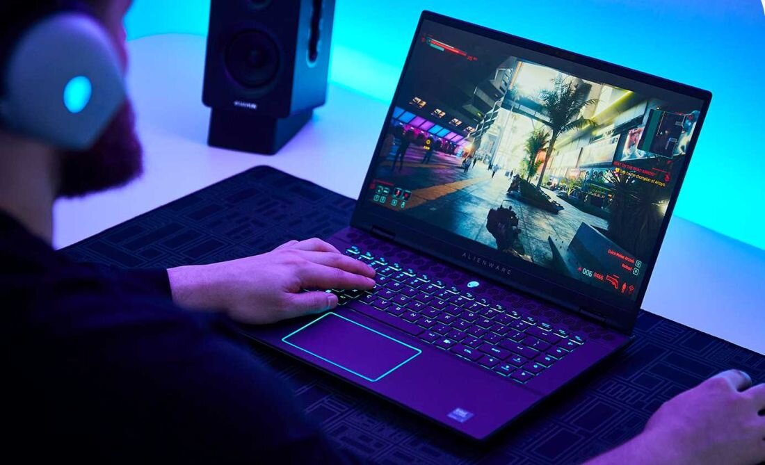 Laptop DELL Alienware M16 R2 M6R2 - Intel Core Ultra