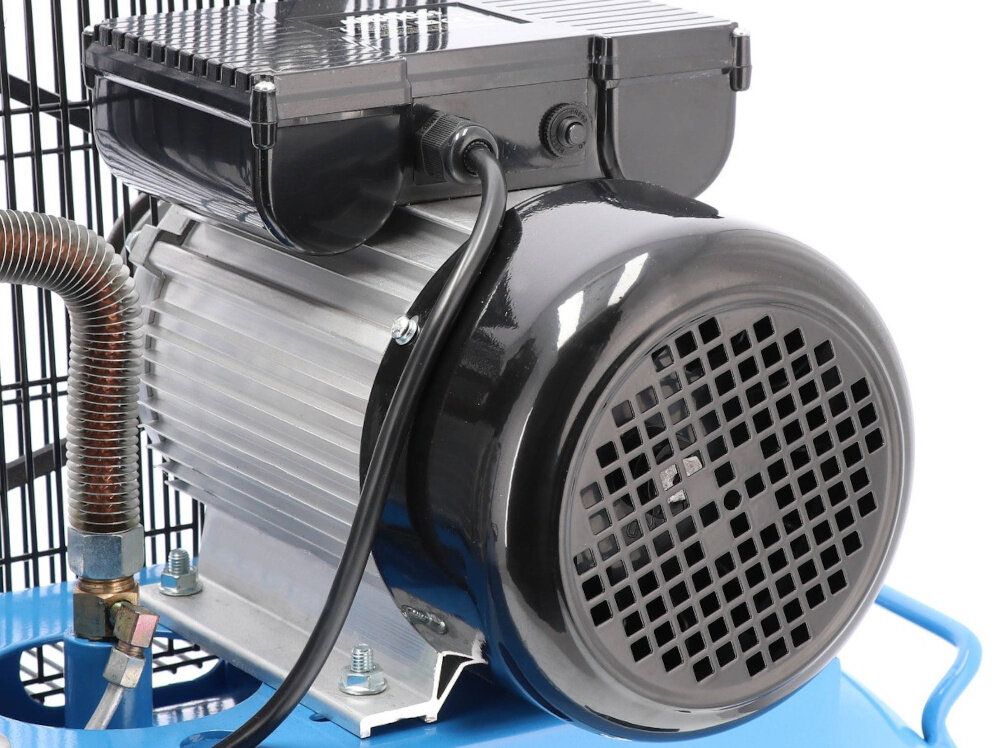 Kompresor dwutłokowy AIRPRESS HL 340-90 silnik o mocy 3 Km (2,2 kW) wydajnosc ssania 340 l/min szybkie skuteczne wytrzymale sprezonego powietrza predkosc obrotowa pompy 1400 obr/min dwa tloki