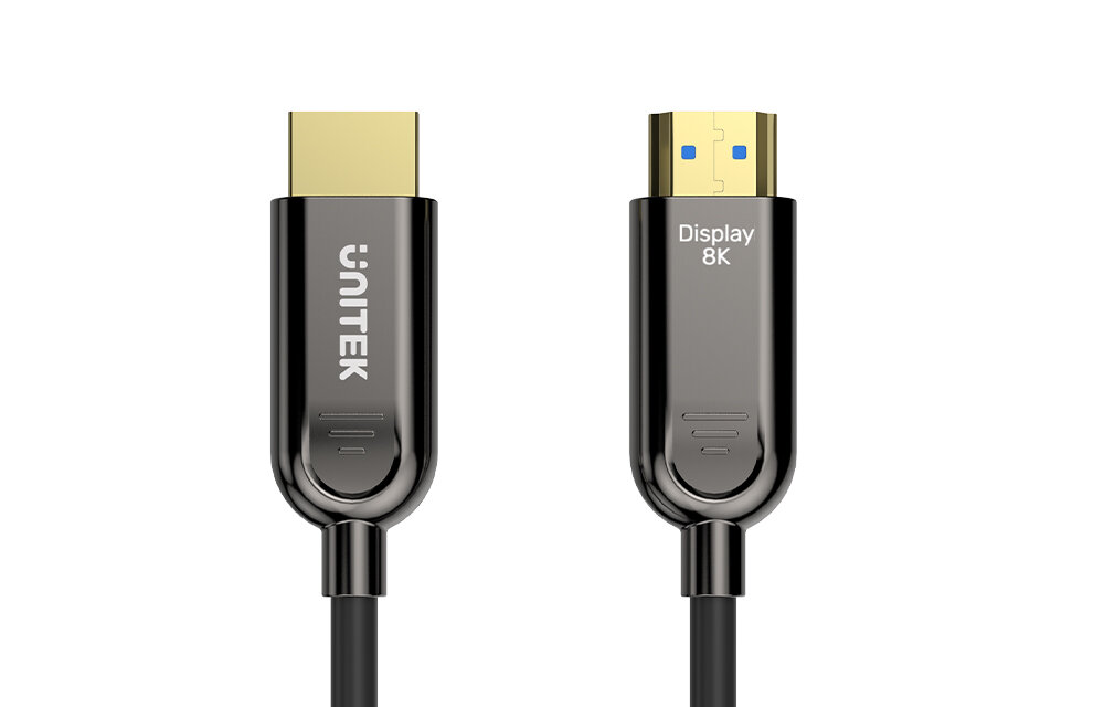 Na obrazie widoczne są dwa złącza kabla HDMI. Na jednym z nich znajduje się napis \'UNITEK\', a na drugim \'Display 8K\'.