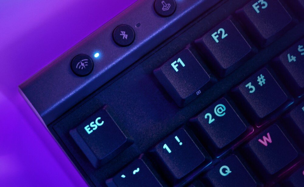 Klawiatura LOGITECH G515 Lightspeed TKL Czarny łączność podłączenie opóźnienia