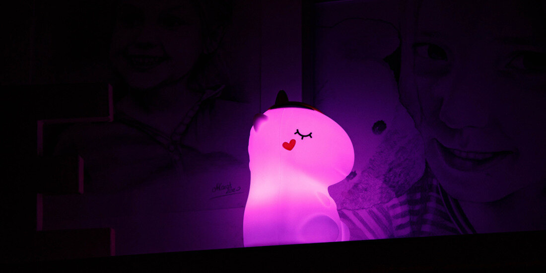 Lampka nocna INNOGIO GIOlittle Unicorn GIO-142 Zabawa kolorami osiem kolorów przełączenie czas delikatne klepnięcie Nastrojowa poświata wyciszenie