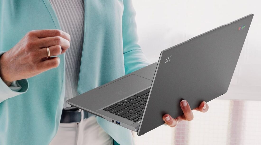 Laptop ACER Swift Go 14 AI - Laptop