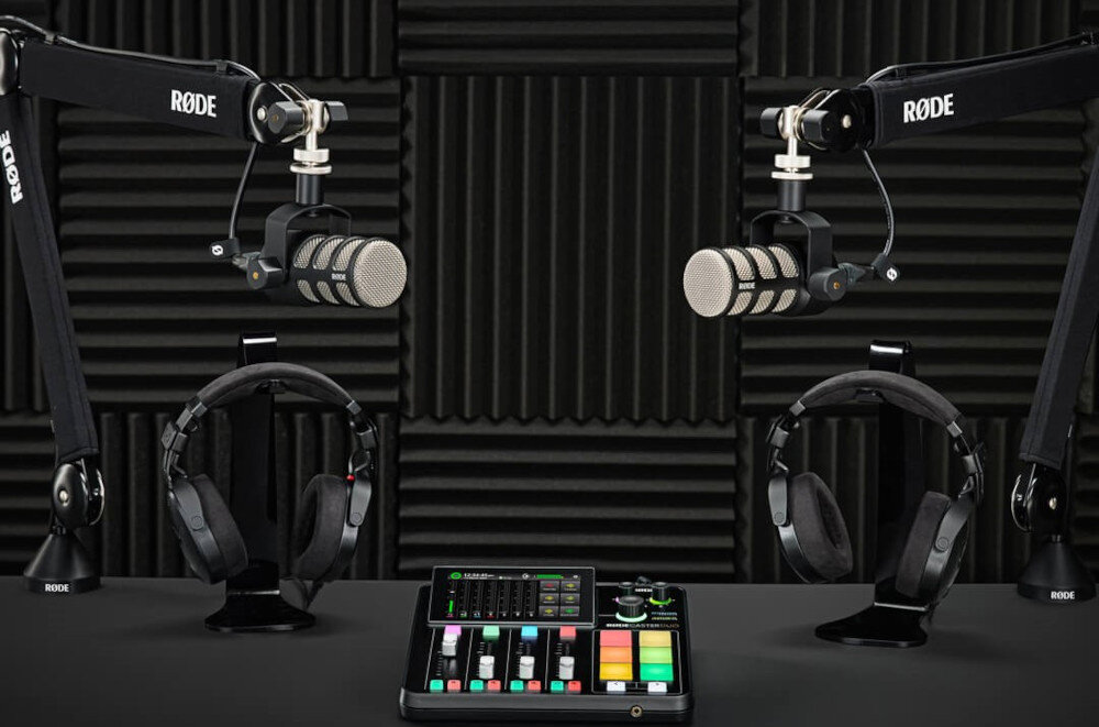 Zestaw RODE Duo Podcast Kit - Podcast zaczyna się teraz, zestaw do podcastu, dwie pary słuchawek, dwa mikrofony, interfejs