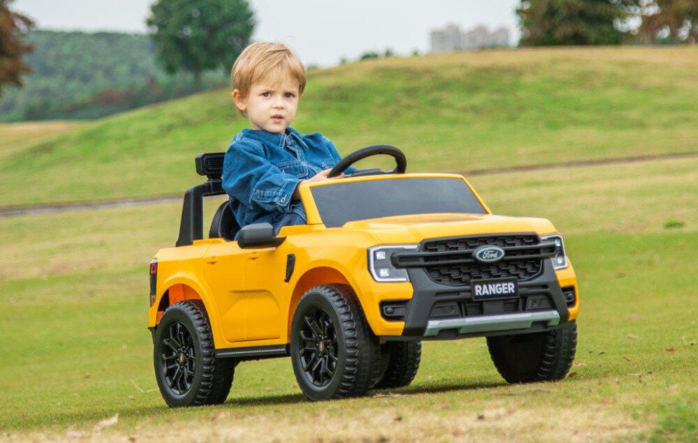 Samochód dla dziecka SUN BABY Ford Żółty prygoda zabawa radosc wrazenia