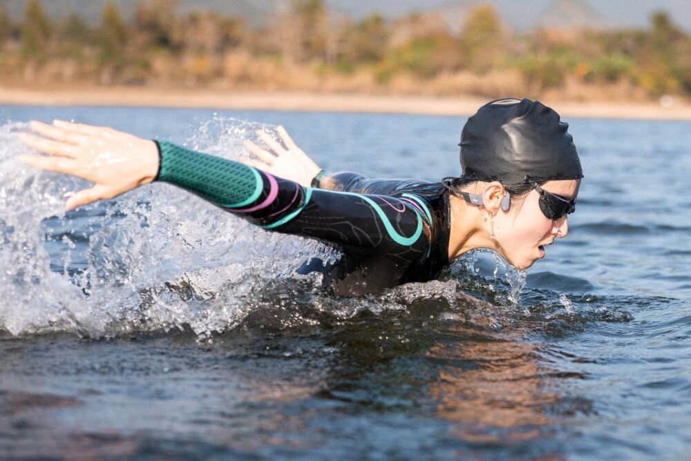 Słuchawki SHOKZ OpenSwim Pro Wodoodporne przyciski fizyczne dotkniecia woda treningi