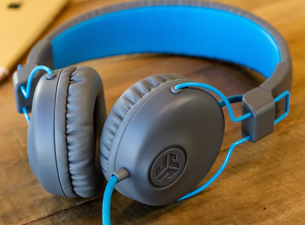 Słuchawki nauszne JLAB Studio On Ear dzwiek przetworniki technologia c3
