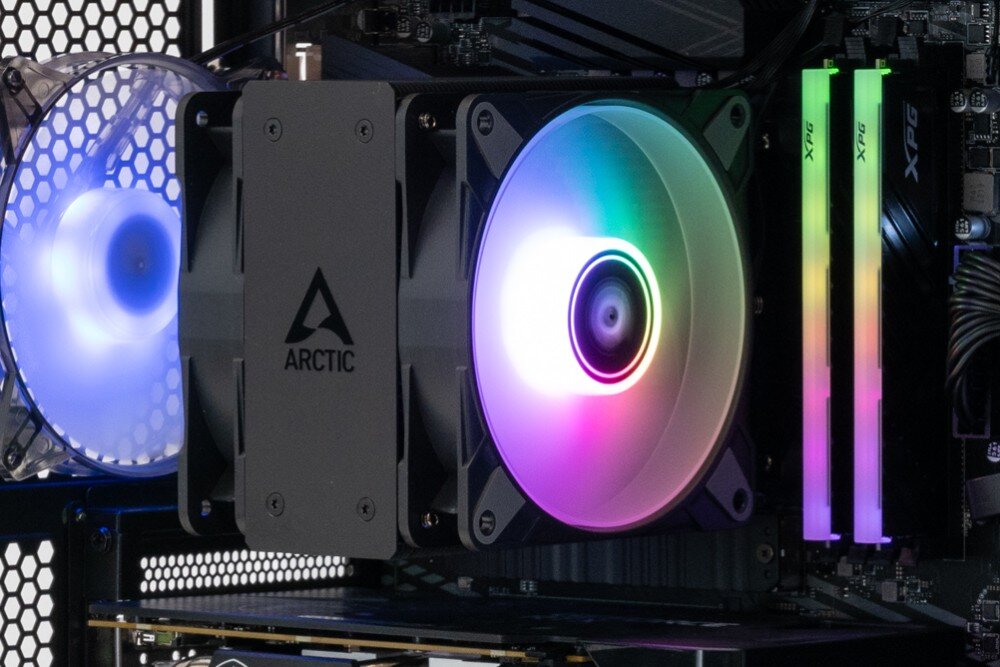 Komputer MAD DOG AMIRANI-A01WR16 R5-5600 16GB RAM 1TB SSD GeForce RTX3060 Windows 11 Home chłodzenie temperatura wentylatory