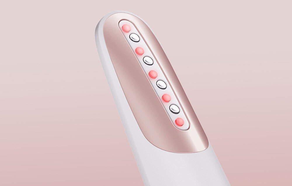 Masażer do twarzy GESKE 7w1 Biało - różowy gładka napięta skóra przeciwdziałanie oznakom starzenia kluczowe aspekty pielęgnacji higiena promienny wygląd tonizacja poprawa tekstury redukcja drobnych linii i zmarszczek ujędrnienie skóry kompleksowe podejście młodzieńcza świeżość i elastyczność piękna i zdrowa skóra