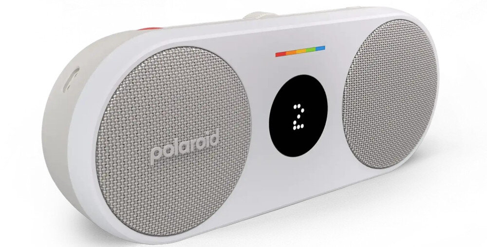 Głośnik bezprzewodowy POLAROID P2 Bluetooth 5.0 AUX USB-C łączność, głośnik po skosie na białym tle