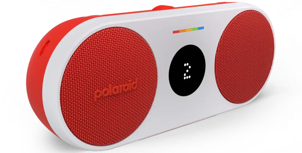 Głośnik bezprzewodowy POLAROID P2 15 godzin pracy 4h ładowanie akumulator, głośnik po skosie na białym tle