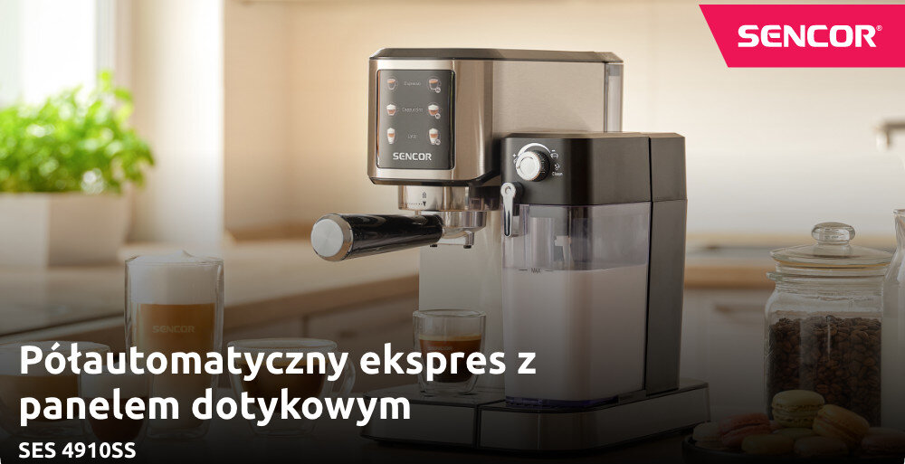 Na obrazie znajduje się półautomatyczny ekspres do kawy z panelem dotykowym marki SENCOR. Widoczny jest napis: \'Półautomatyczny ekspres z panelem dotykowym SES 4910SS\'.