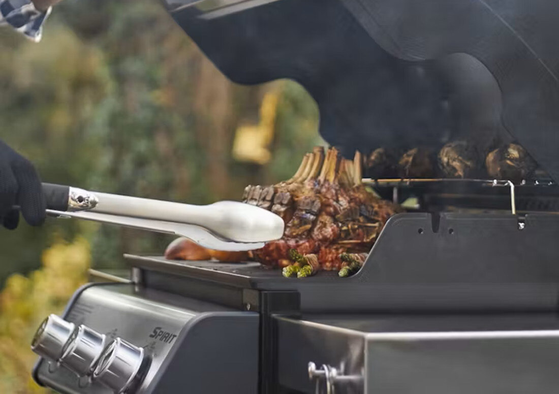 Grill gazowy WEBER Spirit E-325 GBS zapach bekon żeliwna blasza