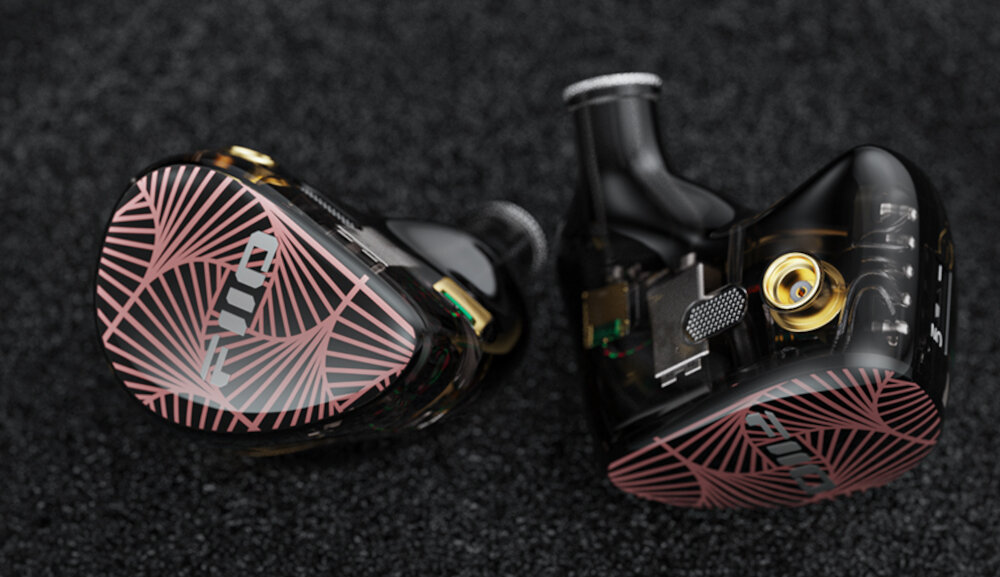 Słuchawki dokanałowe FIIO FX15 - konstrukcja, przetworniki, sluchawki na tle