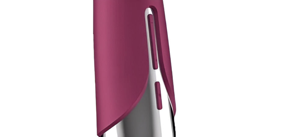 SATISFYER SPINNING G SPOT 1 Masażer punktu G z wibracją Czerwony zbliżenie na przyciski czerwona obudowa srebrna końcówka białe tło samodzielne decydowanie o intensywności i kierunku ruchów przyciski sterujące podwójne kliknięcie zmienia kierunek rotacji oddzielne przyciski włączanie i wyłączanie funkcji wibracji oraz obrotów intuicyjny system dostosowanie urządzenia szeroka gama programów różne kombinacje ulubiona ścieżka