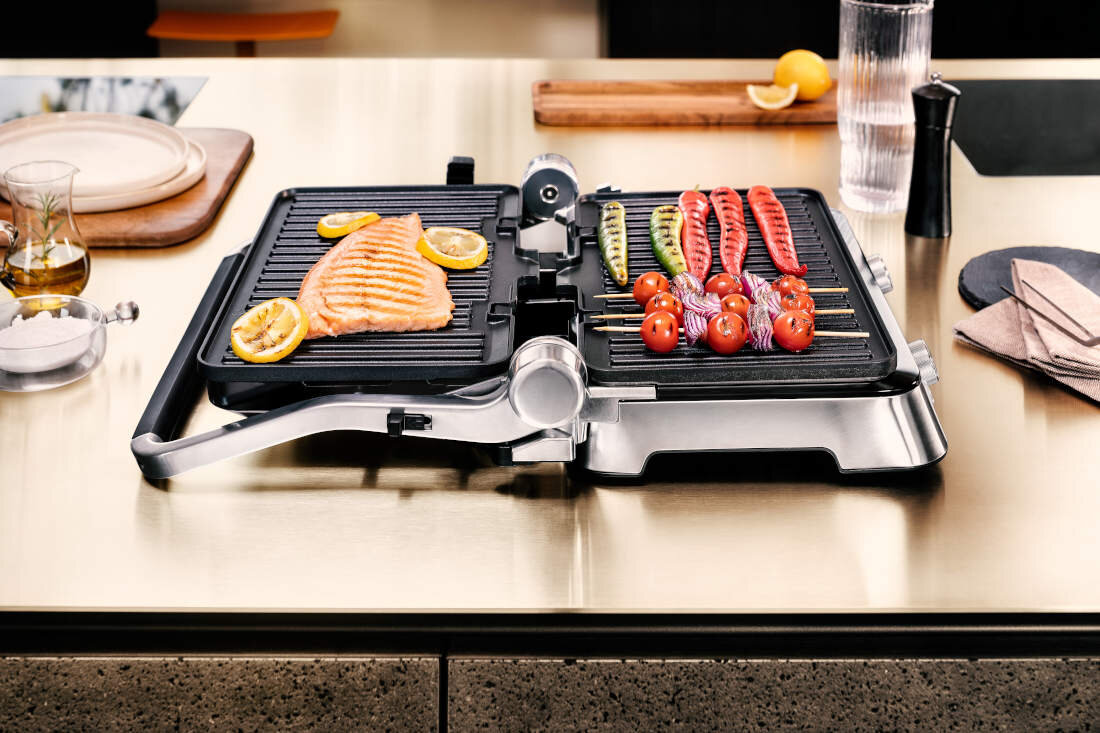 Grill BRAUN MultiGrill 9 Pro CG9140 Czarny Zdrowe grillowanie potrawy tłuszcz nadmiar wbudowany zbiorniczek