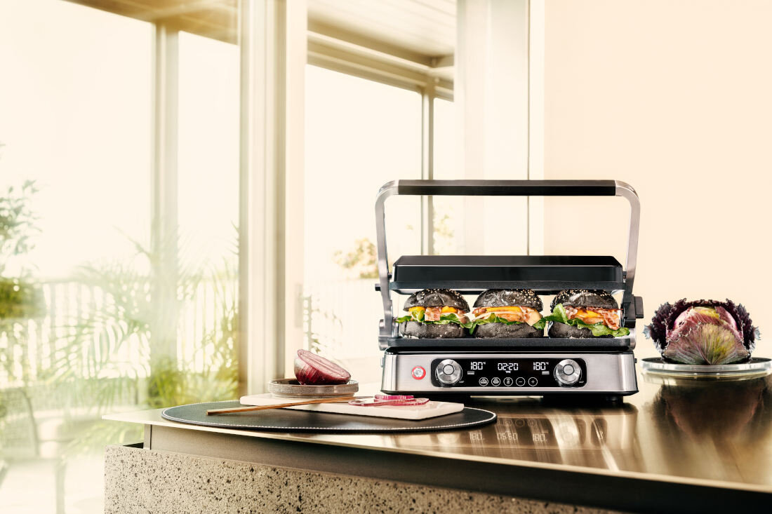 Гриль BRAUN MultiGrill 9 CG9043 Чорний Вбудована ємність для надлишкового жиру для приготування їжі на грилі.