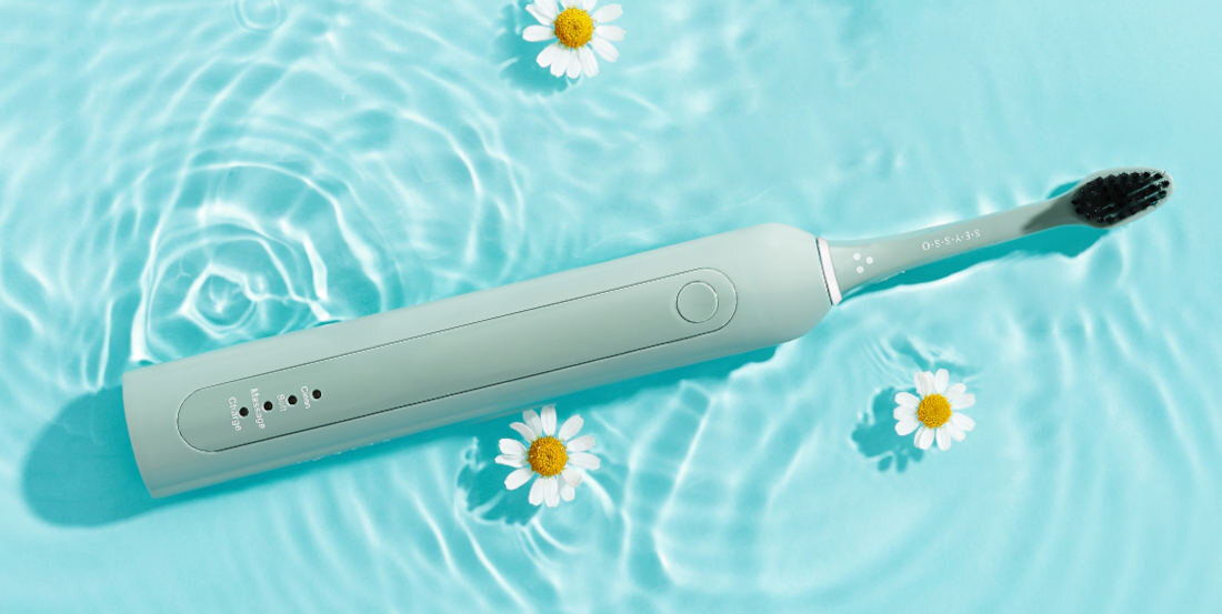 Szczoteczka soniczna SEYSSO Basic Color Aqua Grey zdjęcie lifestyle Styl, prostota i skuteczność