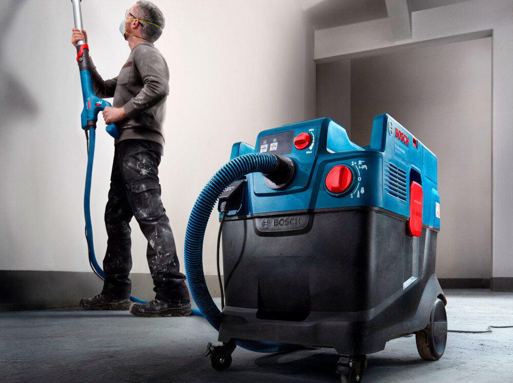Odkurzacz warsztatowy BOSCH Professional Gas 400 A moc nominalna 1200 W moc turbiny 1200 W do pracy na sucho i mokro przeplyw powietrza 80 l/s podcisnienie 240 mbar staly silny strumie zasysania powietrza