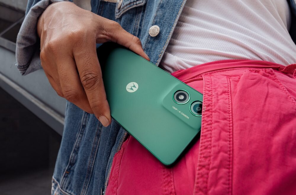 Smartfon MOTOROLA Moto G04 cechy