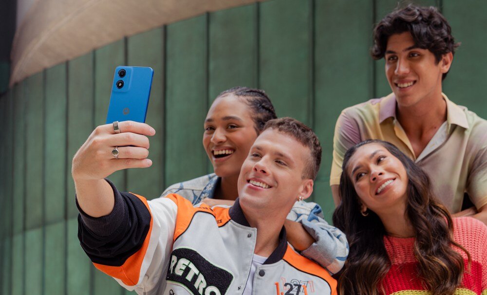 Smartfon MOTOROLA Moto G04  aparat 