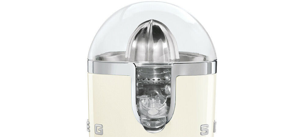 Wyciskarka do cytrusów SMEG CJF11CREU Kremowy dzióbek stal nierdzewna wygodne przelewanie soku przeźroczysta pokrywa stabilna chromowana podstawka nóżki antypoślizgowe bezpieczeństwo silnik moc czujnik włączania wyłączania  wydajna łatwe użytkowanie 