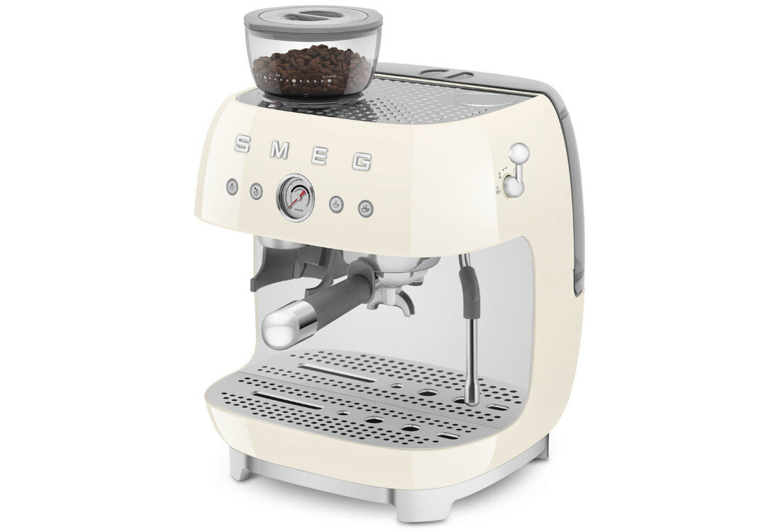 Ekspres SMEG EGF03CREU Stabilne warunki parzenia Uchwyt filtra 58 mm manometr ciśnienie aromat