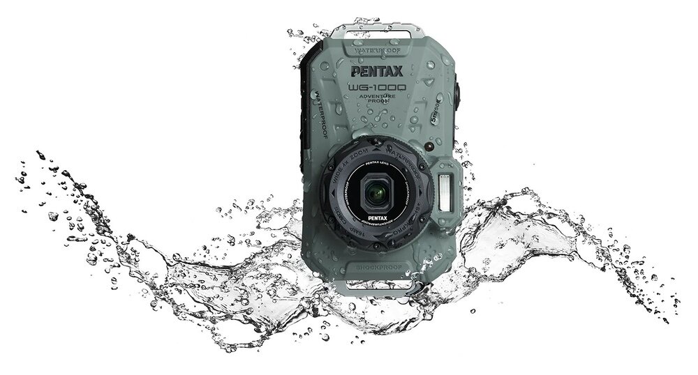 Aparat PENTAX WG-1000 ochlapany wodą
