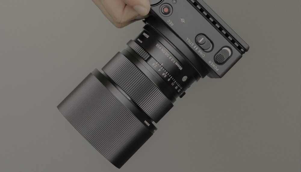 Filmowanie aparatem z obiektywem SIGMA 90mm F2.8 DG DN I Contemporary