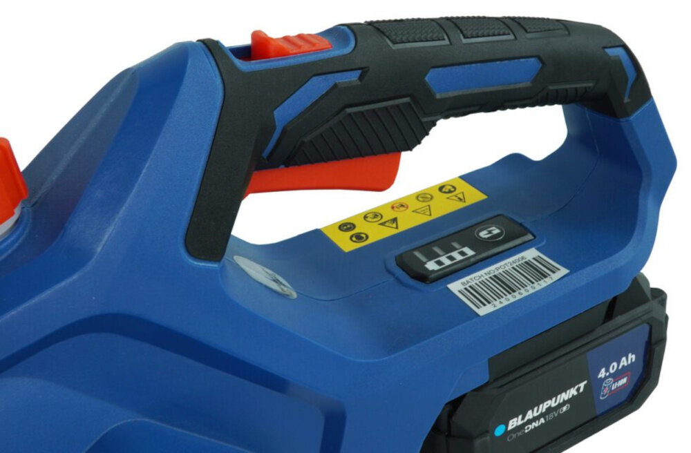 Piła akumulatorowa BLAUPUNKT CS4120 funkcjonalna waga 3,16 kg wlacznik wysokiej jakosci sprzet ogrodniczy praca latwa szybka wygodna