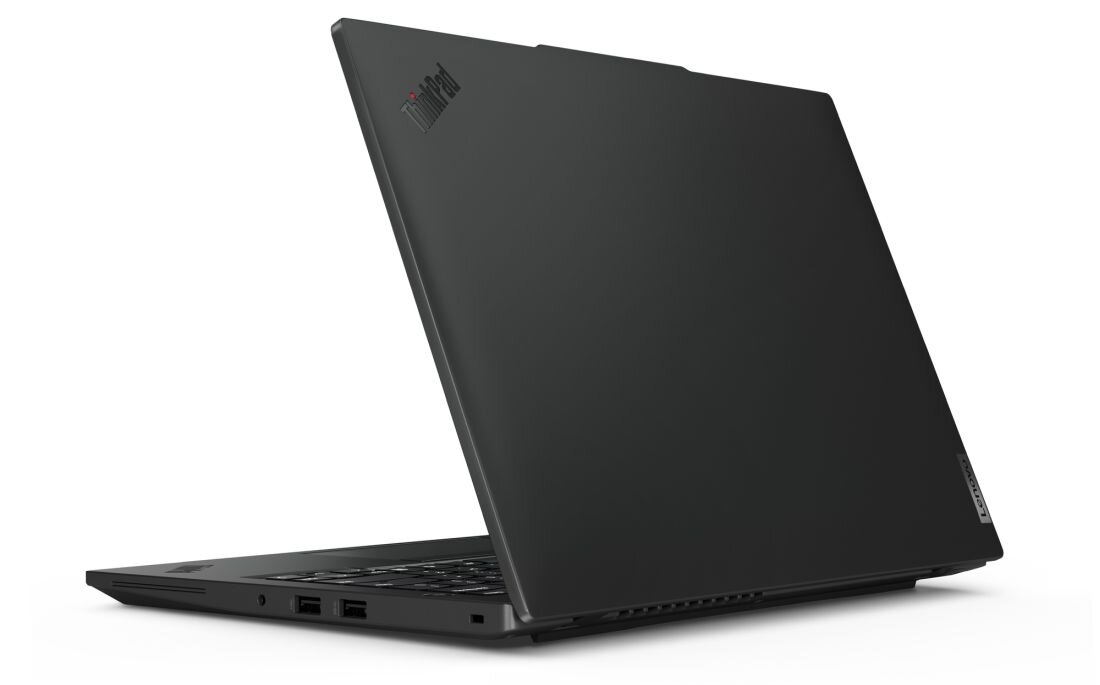 Laptop Lenovo ThinkPad w czarnej obudowie z logo ThinkPad pokazany z boku na białym tle. - Wi-Fi 6E Bluetooth 5.3 