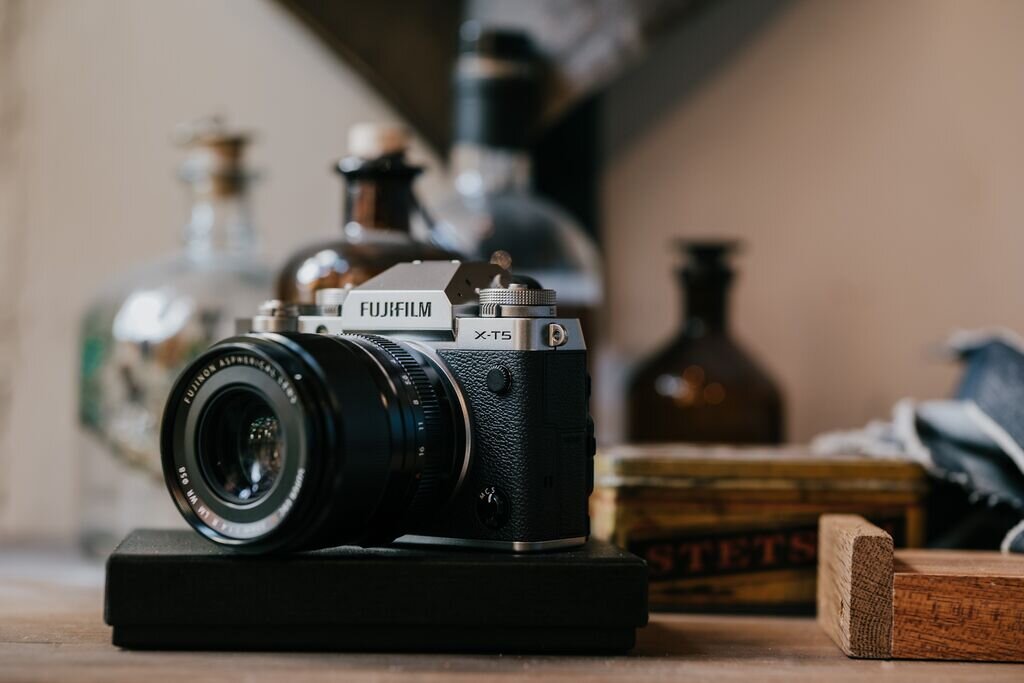 Aparat FUJIFILM X-T5 łączność
