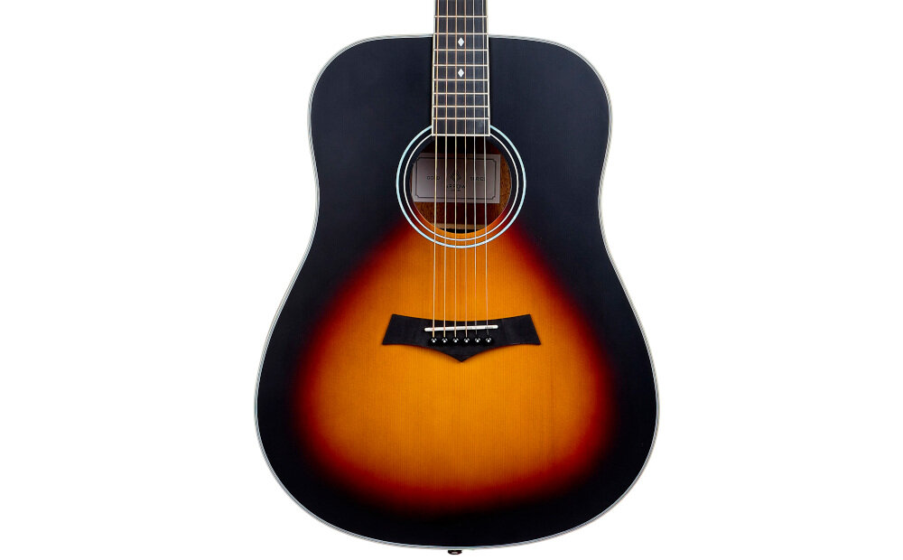 Gitara akustyczna ARROW Gold D waga 4.5 kg komfort stabilność podczas gry, kadr gitary na białym tle