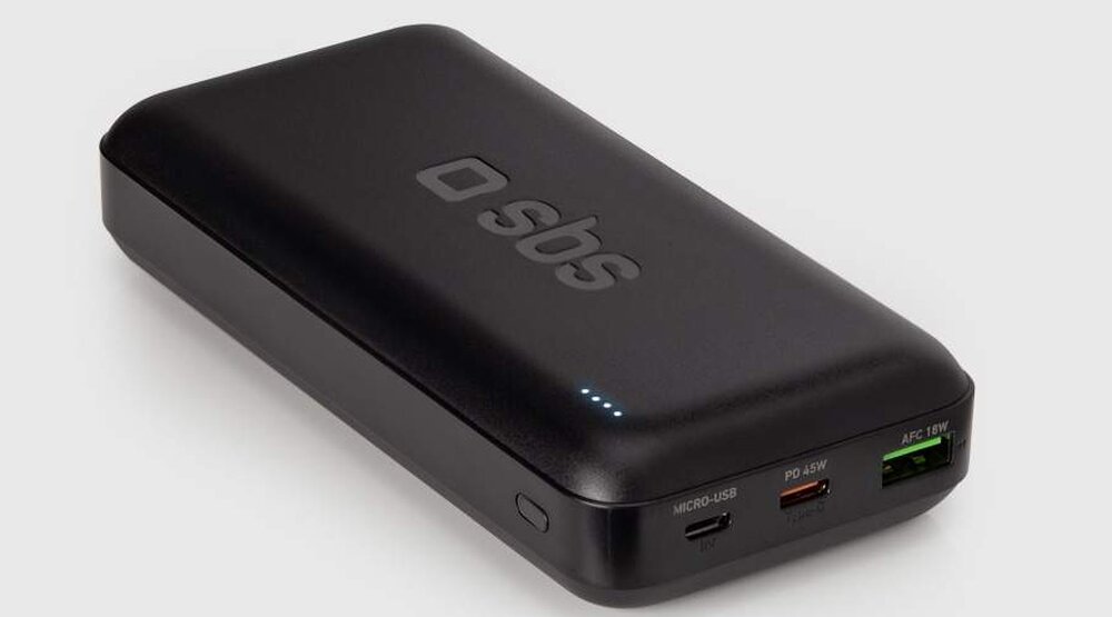 Powerbank SBS TTBB20000PD45WK 20000 mAh 45W Powerbank o dużej pojemności pokazujący poziom naładowania za pomocą wskaźników LED.