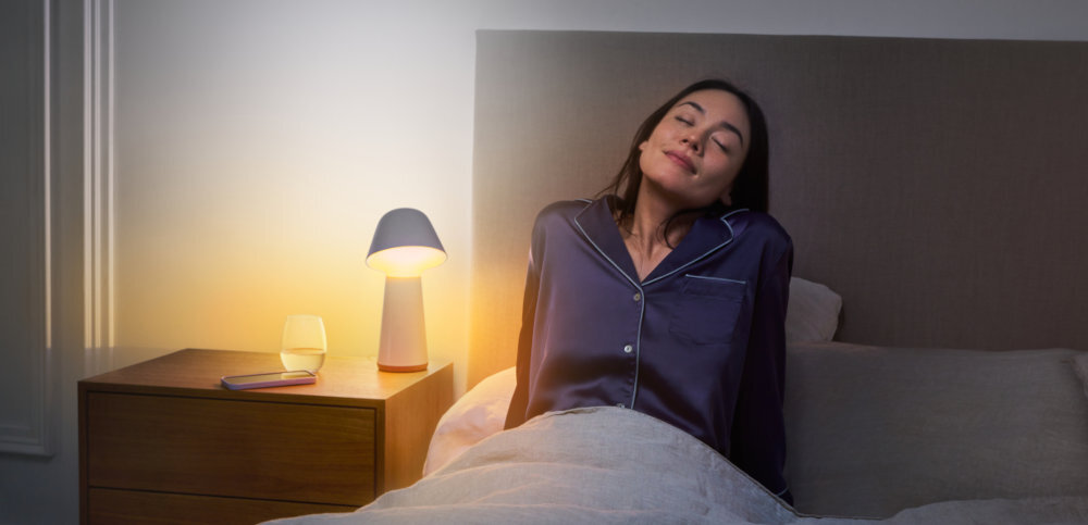 Lampka nocna PHILIPS HUE aplikacji Hue automatyzacja budzenia Wschód słońca stopniowo rozświetli się