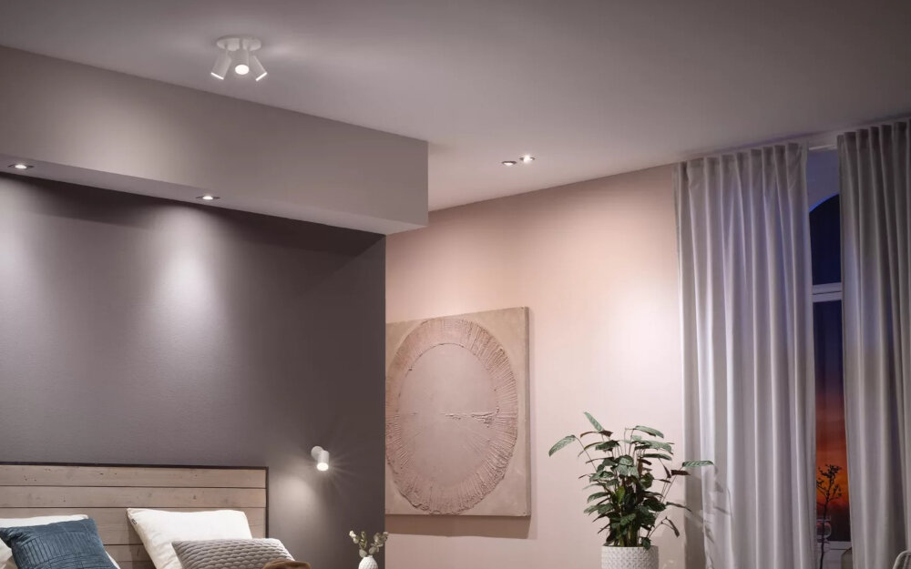 Inteligentna Żarówki LED PHILIPS HUE 929003666702 4.2W GU10 Bluetooth, Zigbee 2 szt. strumien swietlny 400 lumenow do oswietlenia mniejszych i wiekszysz przestrzeni oszczedna funkcja sciemniania
