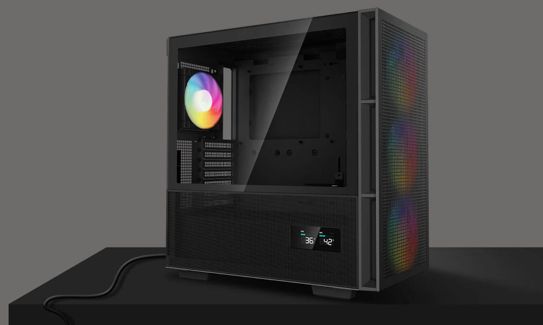 Komputer MAD DOG DEEPCOOL-I05WR16 i5-13400F 16GB RAM 1TB SSD GeForce RTX4070 Super Windows 11 Home skoncentrowana na maksymalizacji przepływu powietrza hybrydowy panel boczny z hartowanego szkła i siatki cyfrowy ekran filtry powietrza ramię podtrzymujące GPU