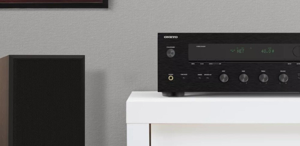 Amplituner Stereo ONKYO TX-8470 - Zgrany z Apple i Androidem, aplmituner stojący na komodzie