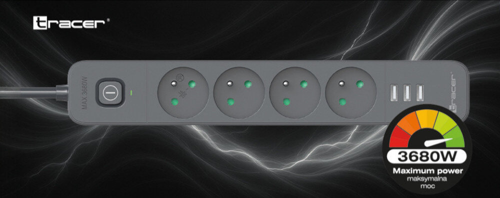 Na obrazie widoczna jest czarna listwa zasilająca z czterema gniazdami i trzema portami USB. Obok znajduje się wskaźnik z napisem \'3680W Maximum power maksymalna moc\'.