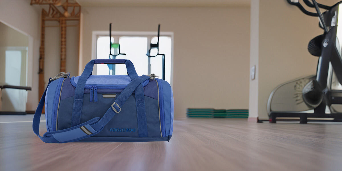 Torba sportowa COOCAZOO 2.0 Lava Lines Czarno-granatowy Kompaktowa i pojemna torba sportowa