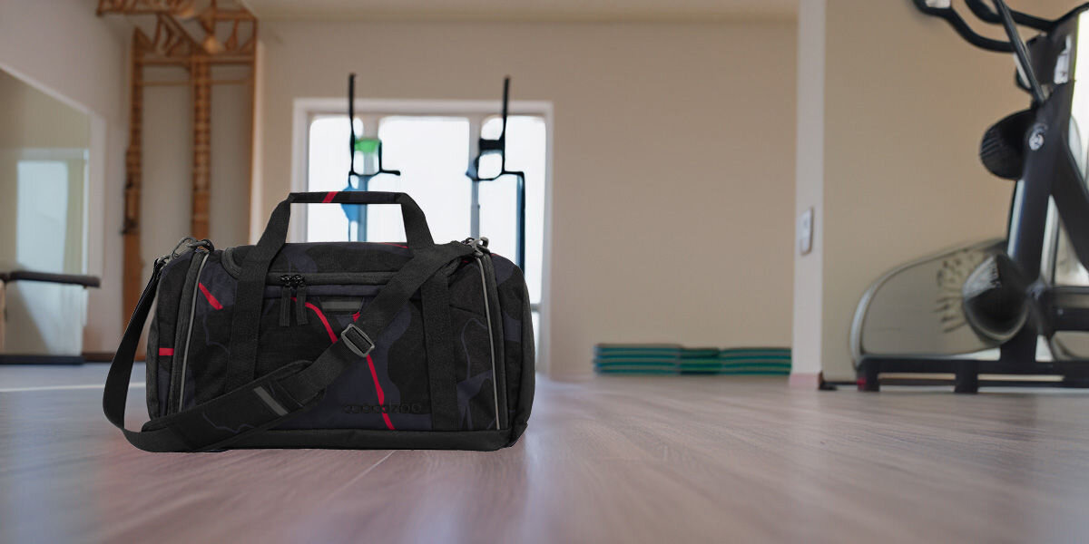 Torba sportowa COOCAZOO 2.0 Lava Lines Czarno-granatowy Kompaktowa i pojemna torba sportowa