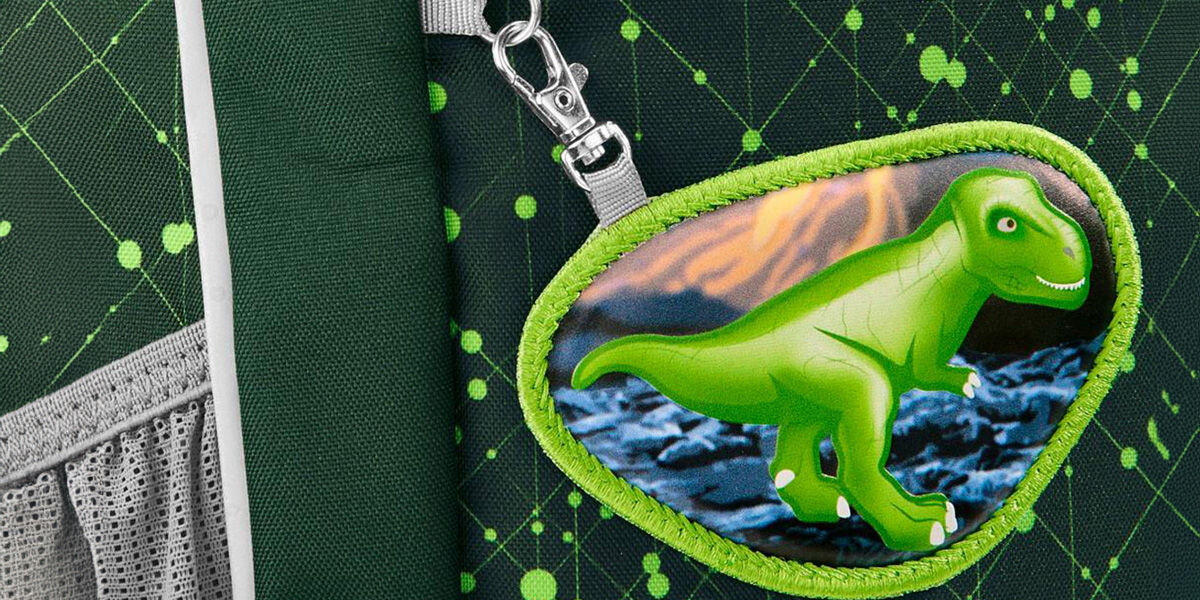 Plecak STEP BY STEP Junior Kiga Maxi Dino Nilo Zielony wymienne ozdoby KIGA MAGS magnetyczne mocowanie