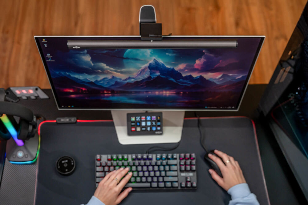 Lampka na monitor MAD DOG GML100K 5 W zmiana światła regulacja oświetlenie monitora bez odblasków