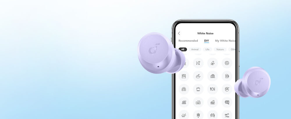 Słuchawki dokanałowe SOUNDCORE A25i ustawienia korektora aplikacja Soundcore, słuchawki dokanałowe oraz smartfon na błękitnym tle