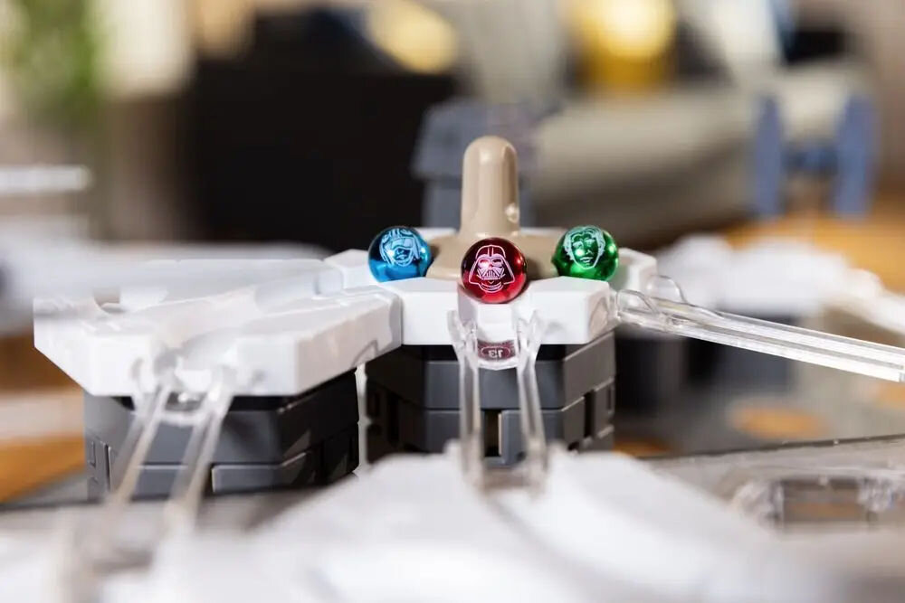 Gra logiczna RAVENSBURGER Gravitrax Zestaw tematyczny Star Wars Gwiazda śmierci 23860 200 elementów kulki płytka podstawy estetyka sagi
