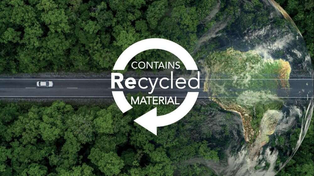 CELLULARLINE Iconic Przezroczysta konstrukcja zostało częściowo wykonane z materiałów z recyklingu