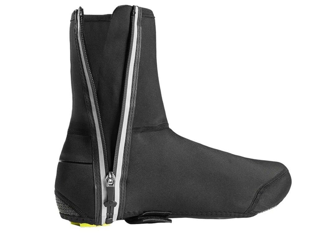 Ochraniacze na buty ROCKBROS LF1052-1 (rozmiar L / XL), zamek, rzep, zakładanie, wygoda, Ochraniacz na but rowerowy z odpiętym zamkiem.